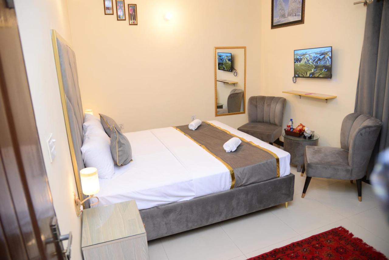 Go Room Hotel Lahore Exterior foto
